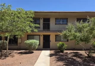 Photo #1: 2737953 Listing 