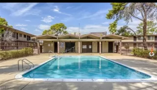 Photo #2: 2737953 Listing 