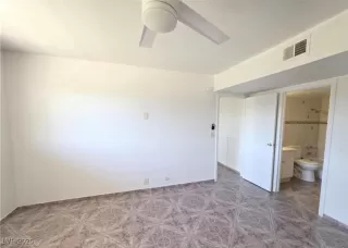 Photo #5: 2737953 Listing 