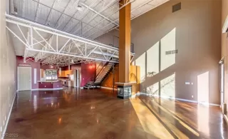 Photo #3: 2737960 Listing 