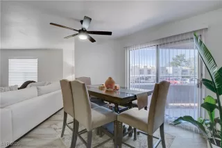 Photo #3: 2737970 Listing