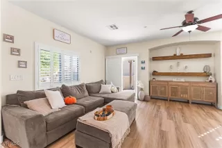 Photo #3: 2737991 Listing 