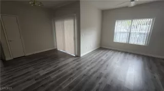 Photo #2: 2738007 Listing