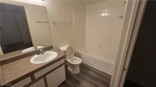 Photo #6: 2738007 Listing