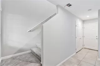 Photo #6: 2738019 Listing 