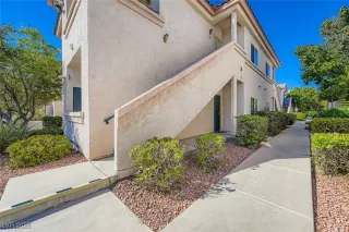 Photo #2: 2738021 Listing 