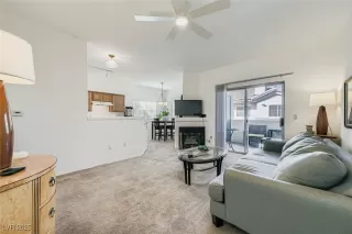 Photo #4: 2738021 Listing 