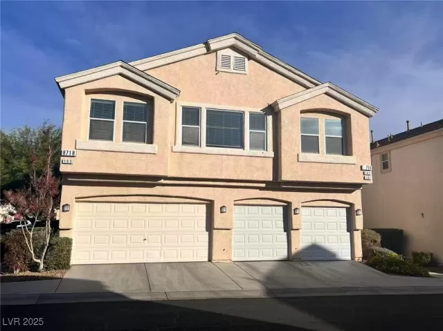 MLS: 2738024 Condo For Sale