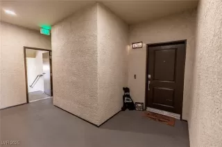 Photo #4: 2738026 Listing 