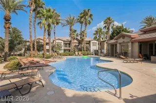 Photo #5: 2738055 Listing 