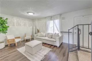 Photo #3: 2738064 Listing 