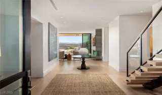 Photo #1: 2738070 Listing 