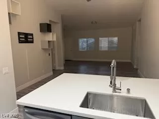 Photo #4: 2738087 Listing 