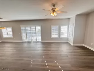 Photo #3: 2738109 Listing 