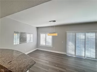 Photo #6: 2738109 Listing 