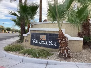 Photo #1: 2738126 Listing