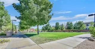 Photo #4: 2738131 Listing 