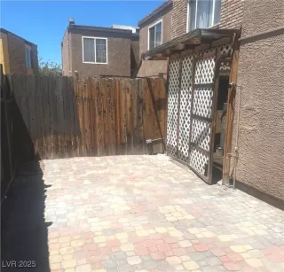 Photo #3: 2738136 Listing 