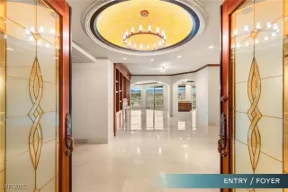 Photo #1: 2738145 Listing