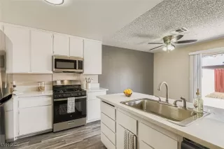 Photo #1: 2738174 Listing 