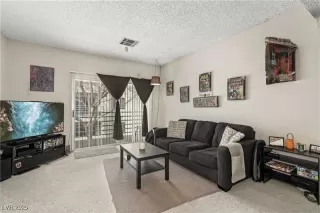 Photo #3: 2738224 Listing 