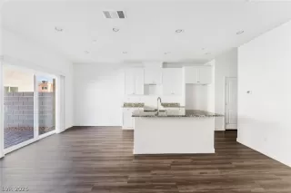 Photo #2: 2738243 Listing 
