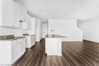 Photo #3: 2738243 Listing 