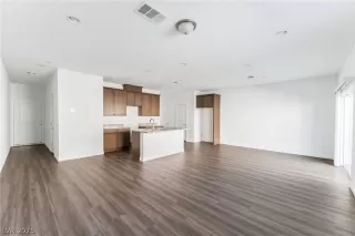 Photo #1: 2738244 Listing 