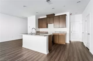 Photo #3: 2738244 Listing 