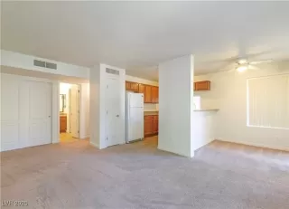 Photo #6: 2738270 Listing 