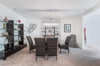 Photo #2: 2738330 Listing