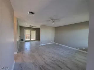 Photo #1: 2738356 Listing 