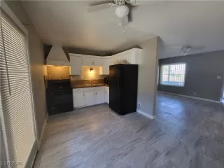 Photo #4: 2738356 Listing 
