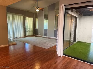 Photo #2: 2738364 Listing 