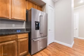 Photo #2: 2738373 Listing