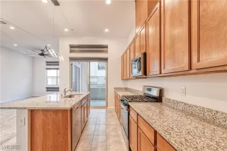 Photo #5: 2738427 Listing 