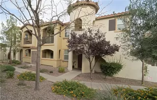 Photo #3: 2738429 Listing