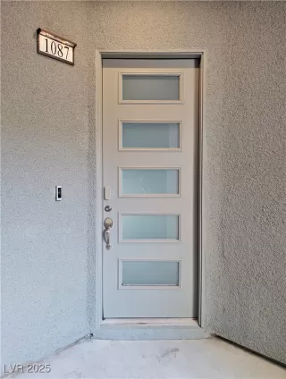 Photo #3: 2738456 Listing 