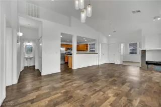 Photo #2: 2738458 Listing 