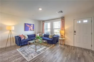 Photo #2: 2738477 Listing 