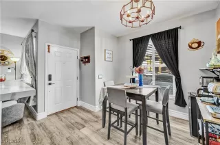 Photo #3: 2738508 Listing