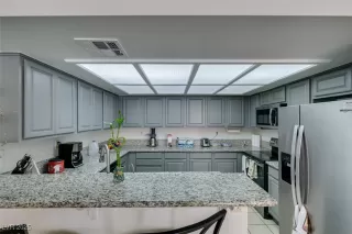 Photo #1: 2738520 Listing