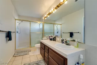 Photo #3: 2738520 Listing