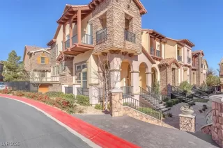 Photo #4: 2738527 Listing 