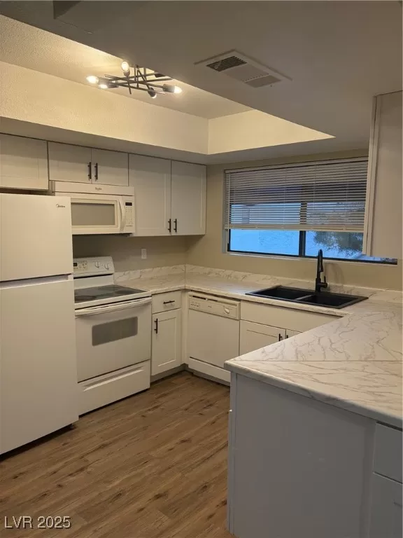 MLS: 2738542 Condo For Sale