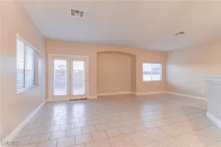 Photo #1: 2738607 Listing 