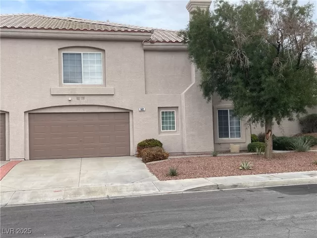 MLS: 2738622 Condo For Sale