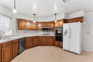 Photo #6: 2738629 Listing 