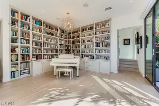 Photo #3: 2738641 Listing 