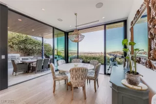 Photo #4: 2738641 Listing 